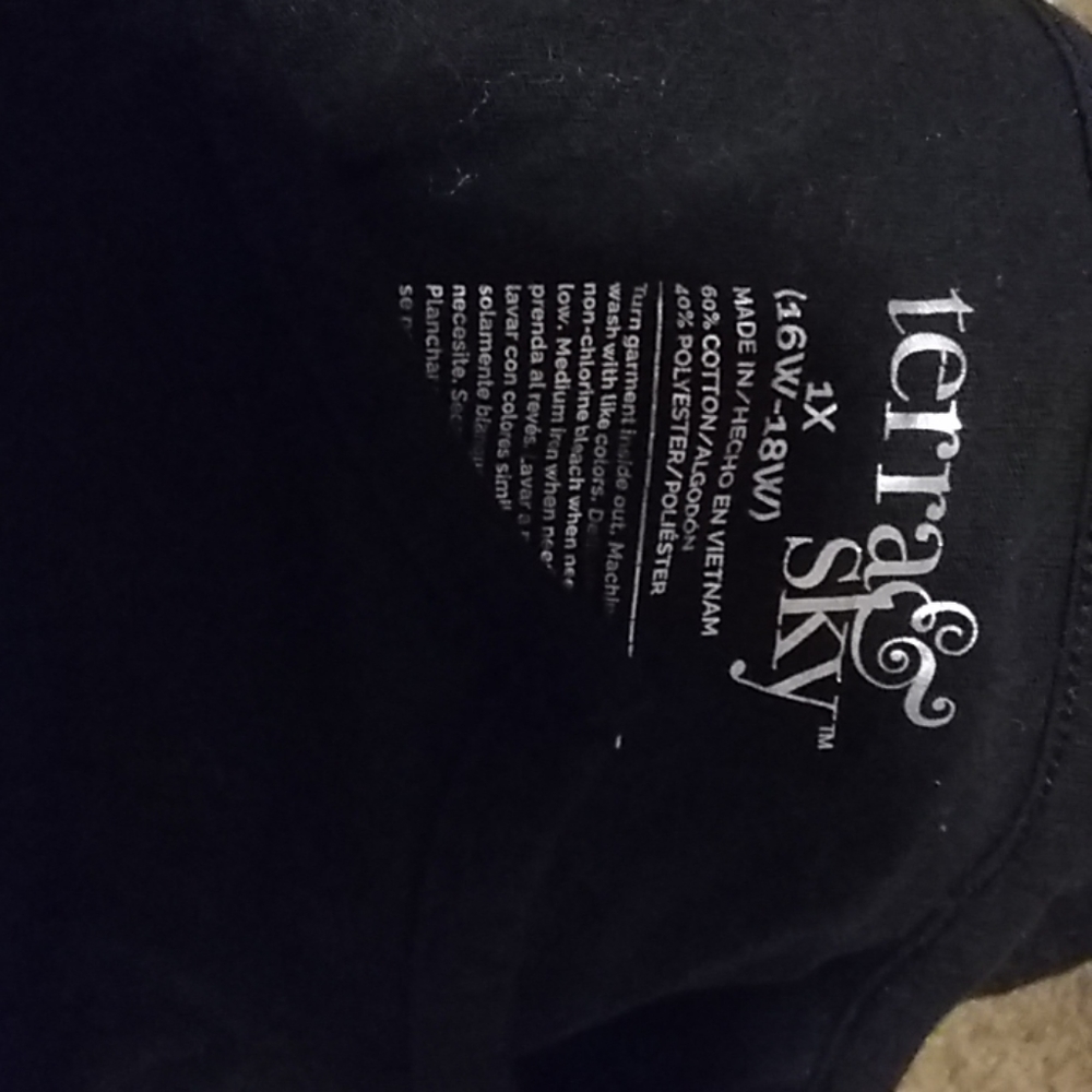 Black tee shirt